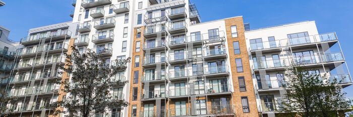 Buying a Flat with a Share of Freehold or Right to Manage - Key Principles