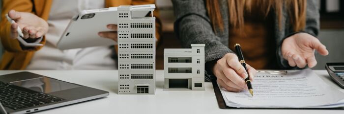 Substation & Utility Lease Negotiations in Property Transactions