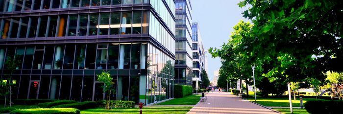 Retrofit of Office Buildings - A Roadmap to Net Zero 