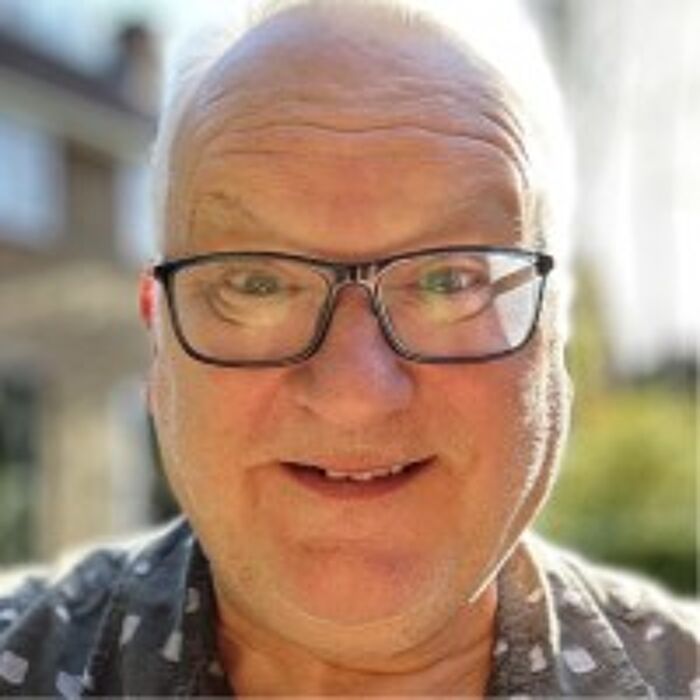 Image of Simon Brown