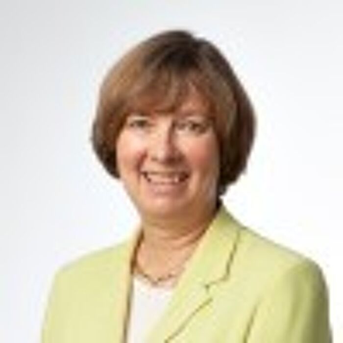 Image of Janet Knowles