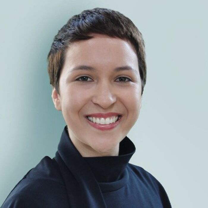 Image of Lucy Bluck