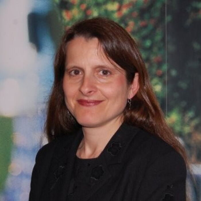 Image of Laura Saunsbury
